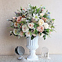Композиции из искуственных цветов